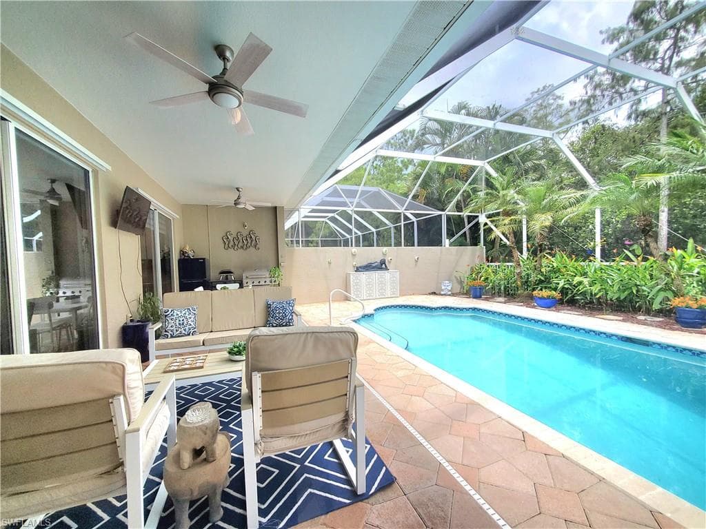 1119 Dorchester Ct 60, Naples, FL 34104-10