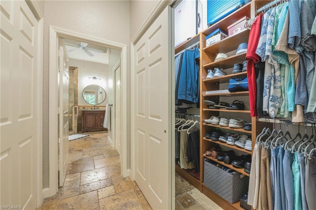 1119 Dorchester Ct 60, Naples, FL 34104-25