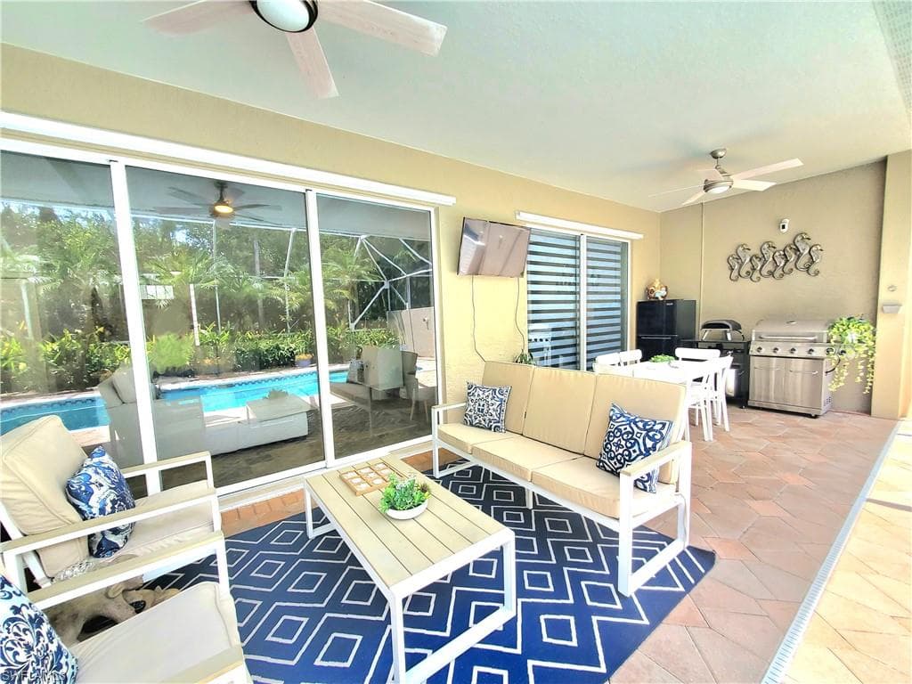 1119 Dorchester Ct 60, Naples, FL 34104-34