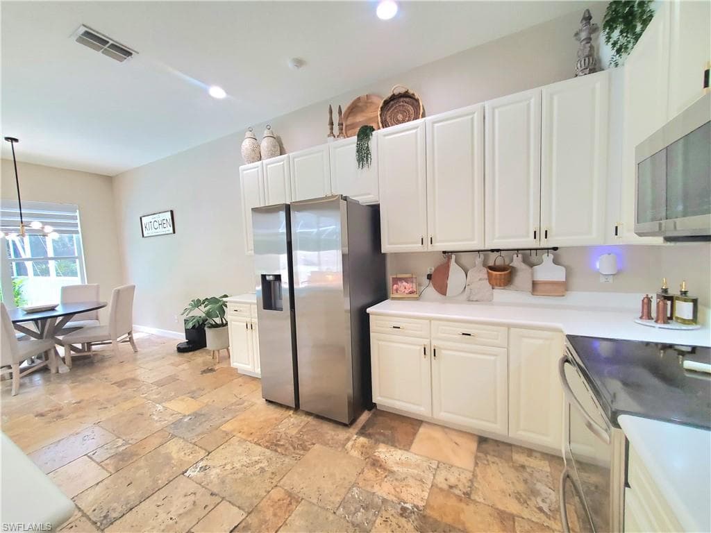 1119 Dorchester Ct 60, Naples, FL 34104-8