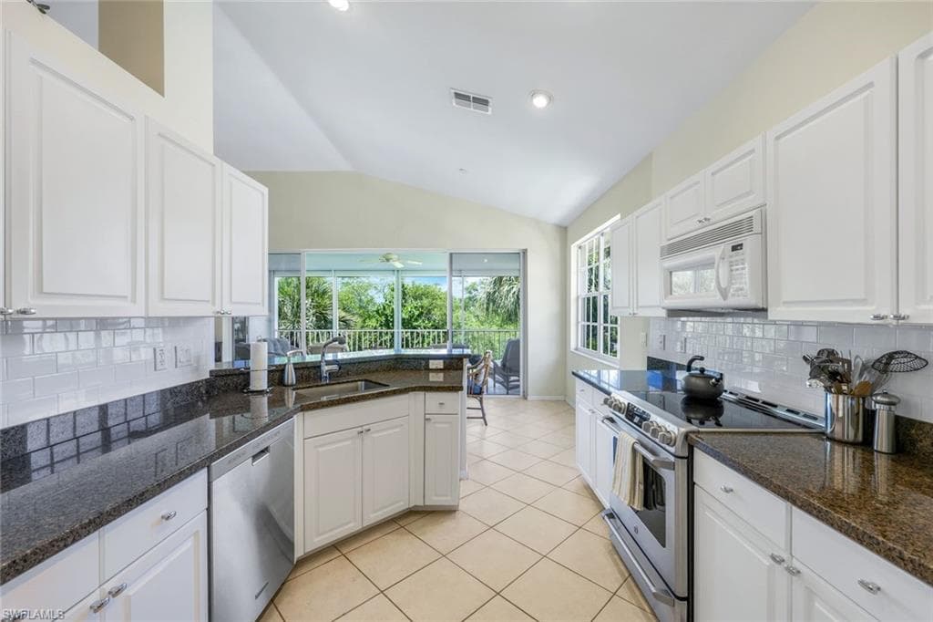 26980 Montego Pointe Ct 202, Bonita Springs, FL 34134-8