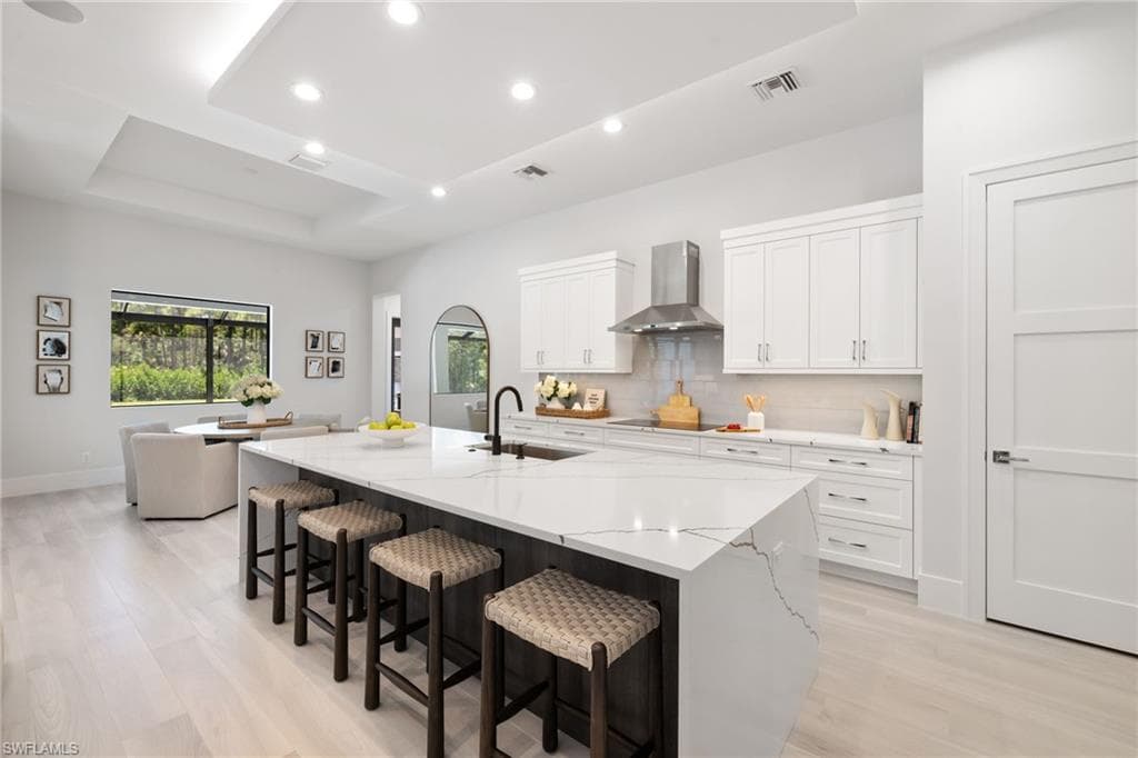 4751 1st Ave SW, Naples, FL 34119-9
