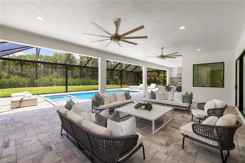 4751 1st Ave SW, Naples, FL 34119-15