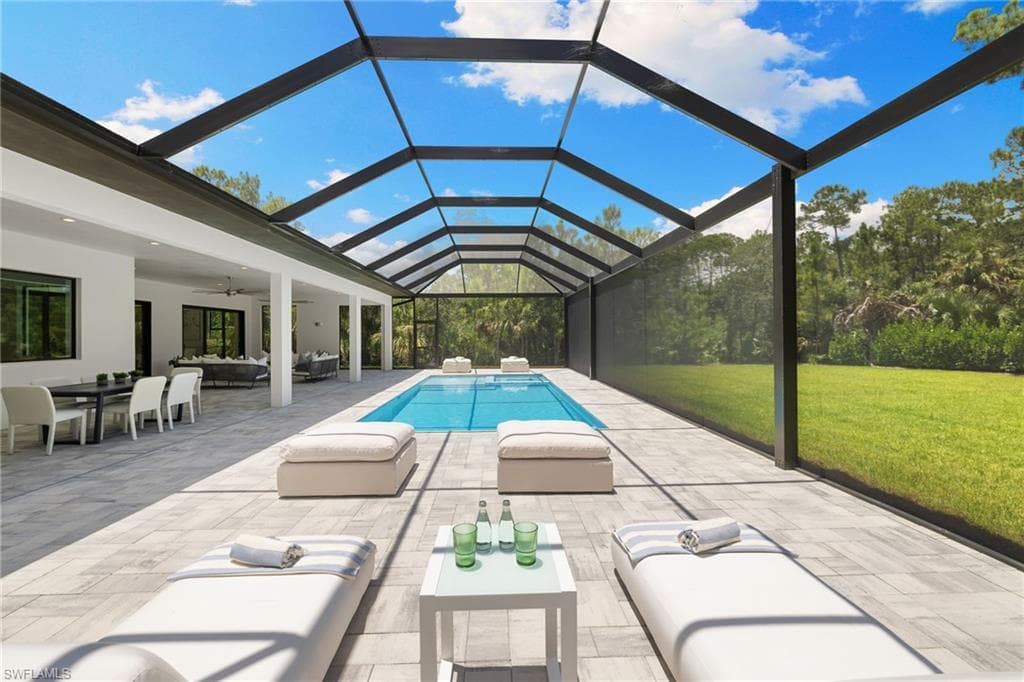 4751 1st Ave SW, Naples, FL 34119-19