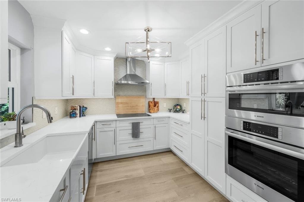 27984 Carl Cir, Bonita Springs, FL 34135-11