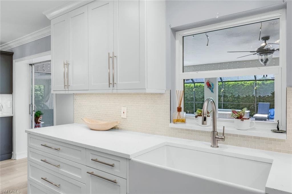 27984 Carl Cir, Bonita Springs, FL 34135-13