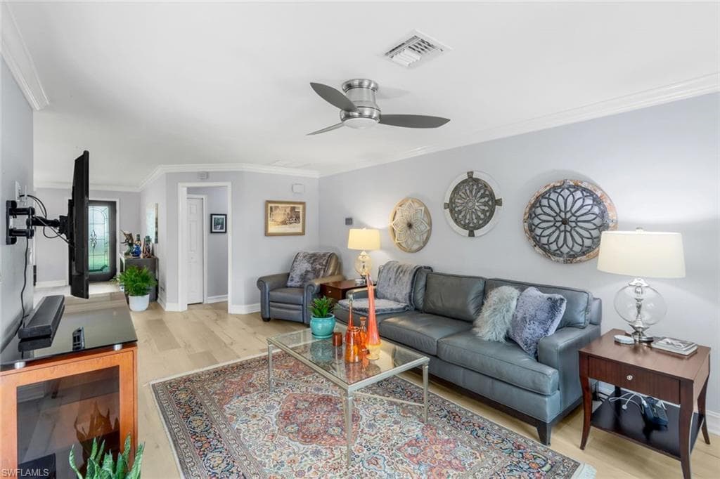 27984 Carl Cir, Bonita Springs, FL 34135-17