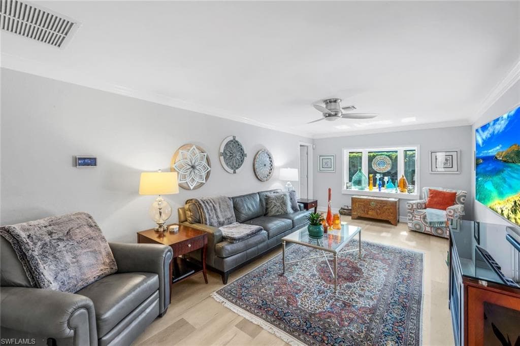 27984 Carl Cir, Bonita Springs, FL 34135-18