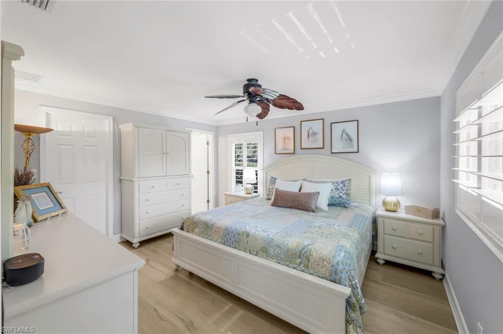 27984 Carl Cir, Bonita Springs, FL 34135-22