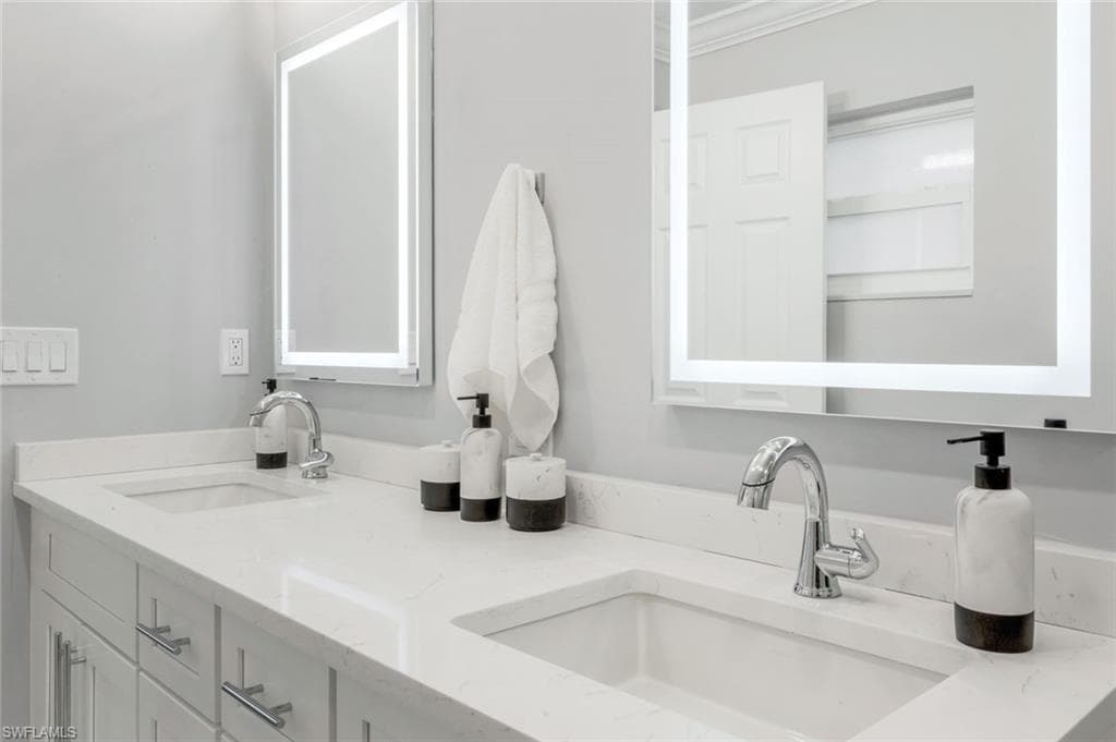 27984 Carl Cir, Bonita Springs, FL 34135-25