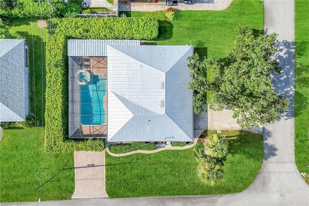 27984 Carl Cir, Bonita Springs, FL 34135-42