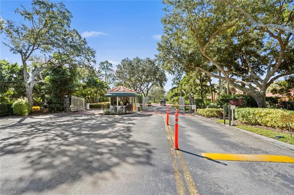 1650 Windy Pines Dr 2705, Naples, FL 34112-3