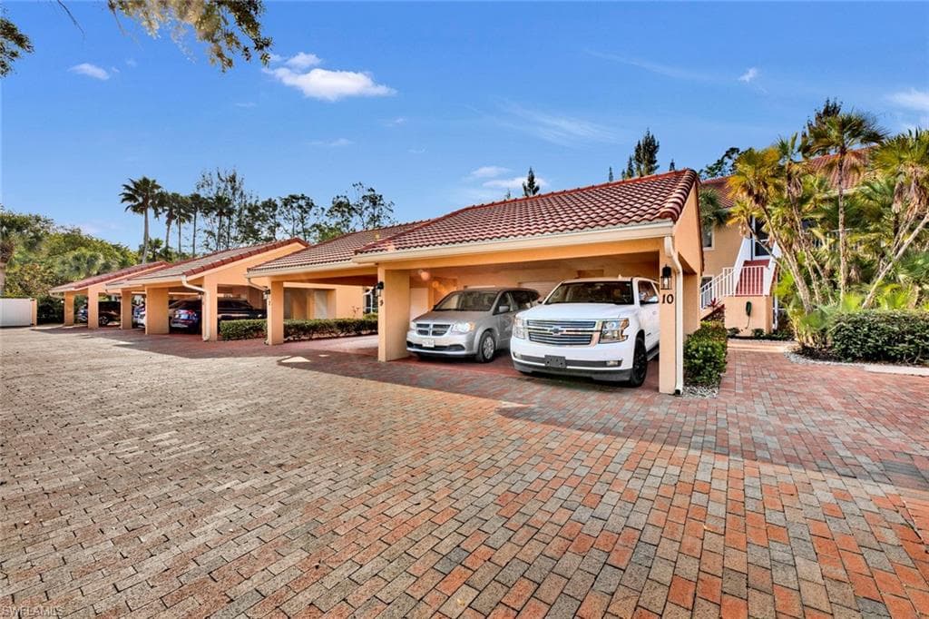 1650 Windy Pines Dr 2705, Naples, FL 34112-5
