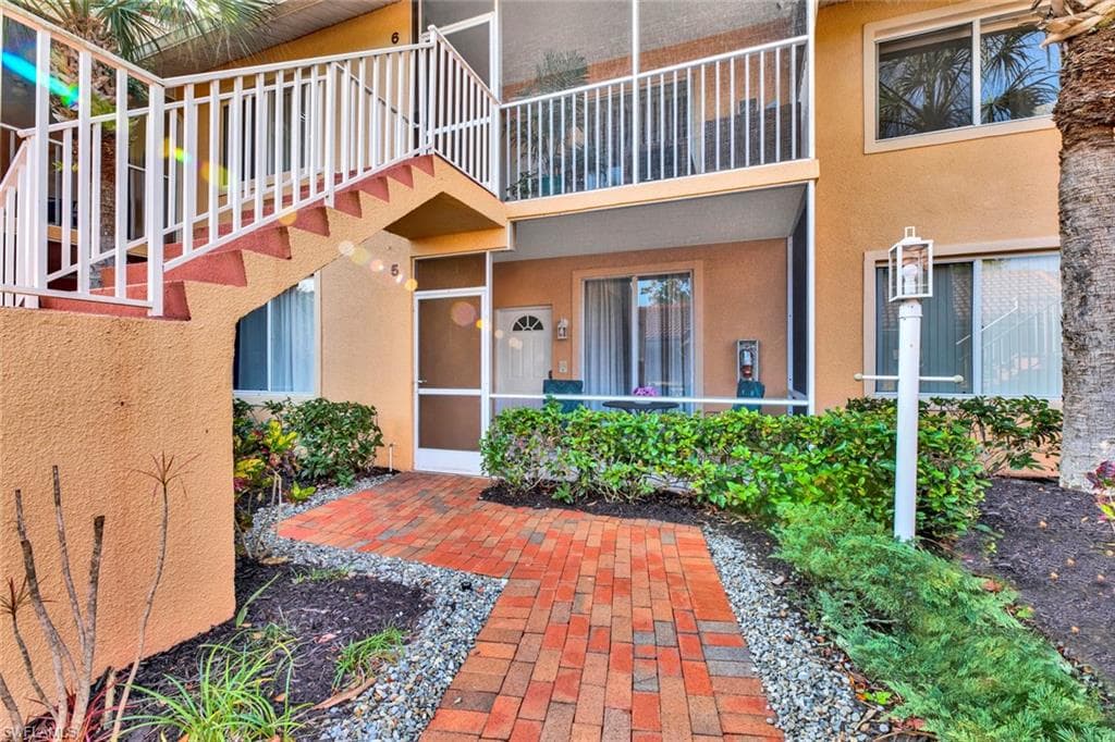 1650 Windy Pines Dr 2705, Naples, FL 34112-6