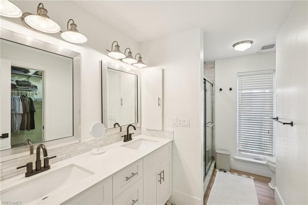 444 Barfield Dr, Marco Island, FL 34145-16