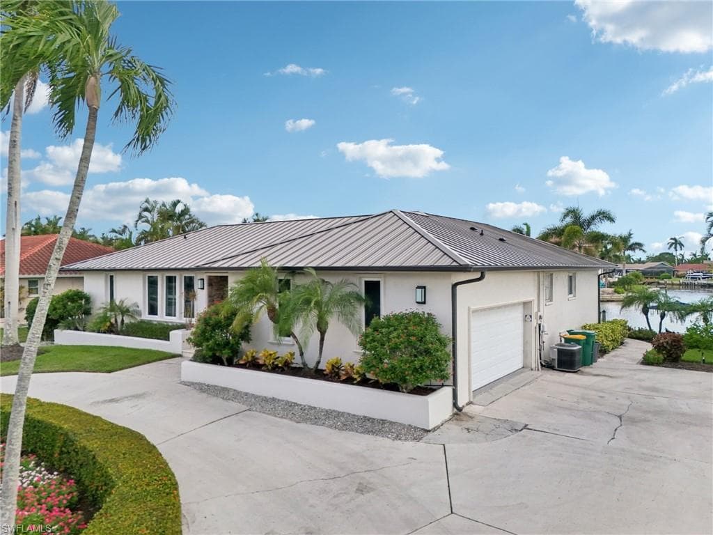 444 Barfield Dr, Marco Island, FL 34145-3