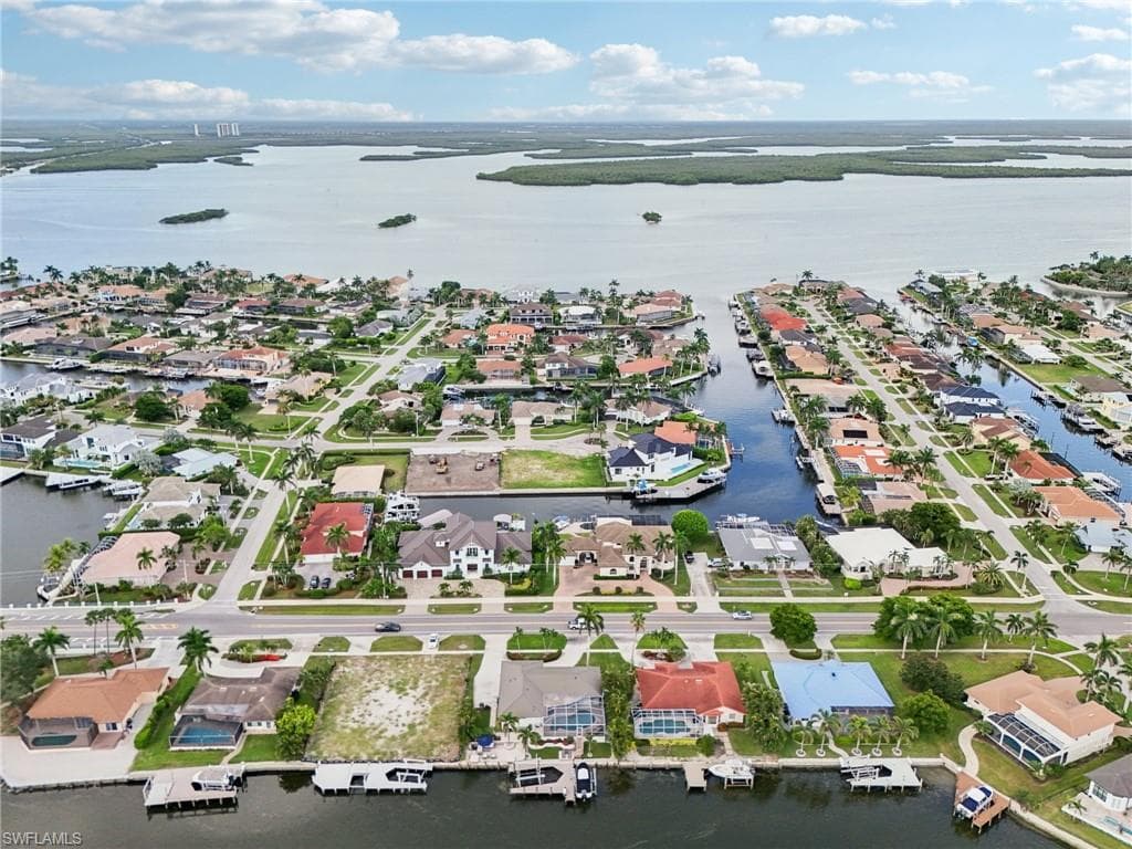 444 Barfield Dr, Marco Island, FL 34145-43