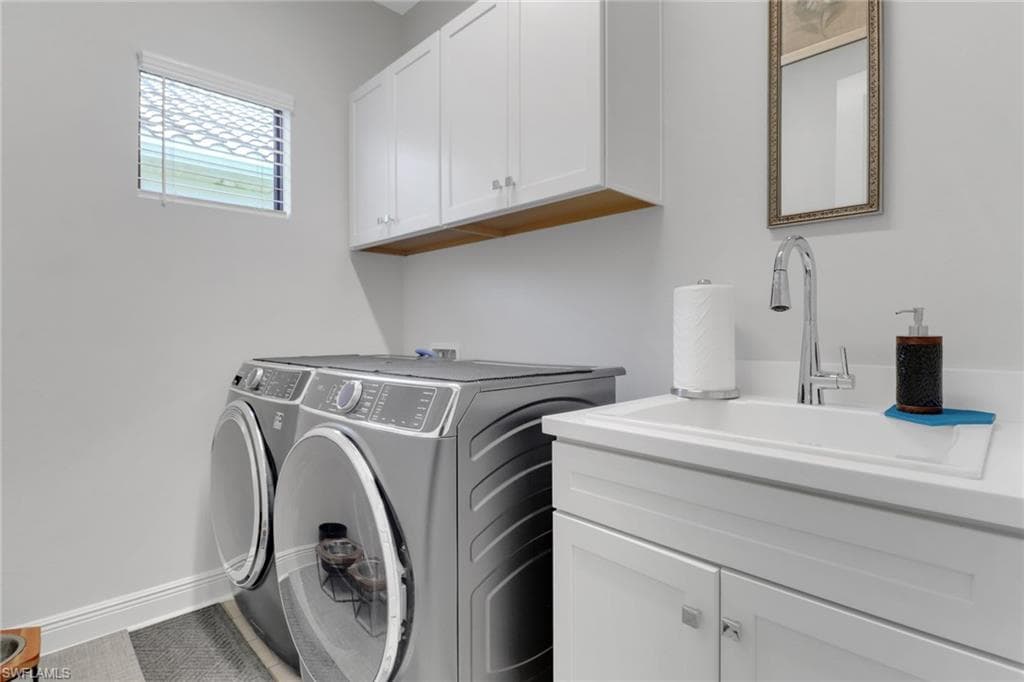 4076 Pegasus Way, Naples, FL 34120-14