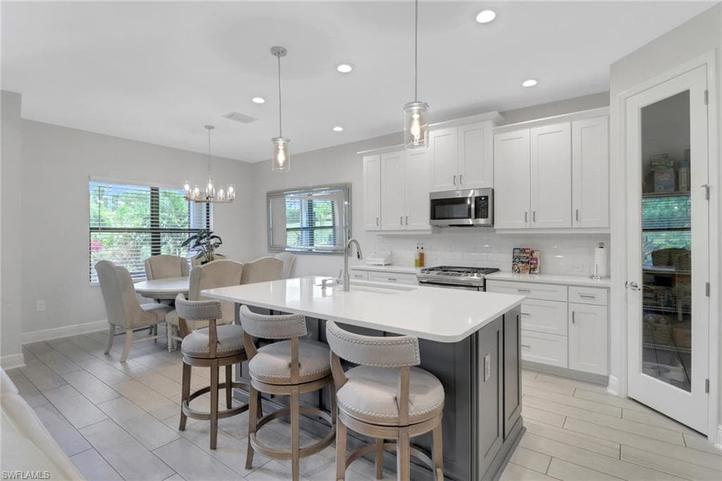 4076 Pegasus Way, Naples, FL 34120-7