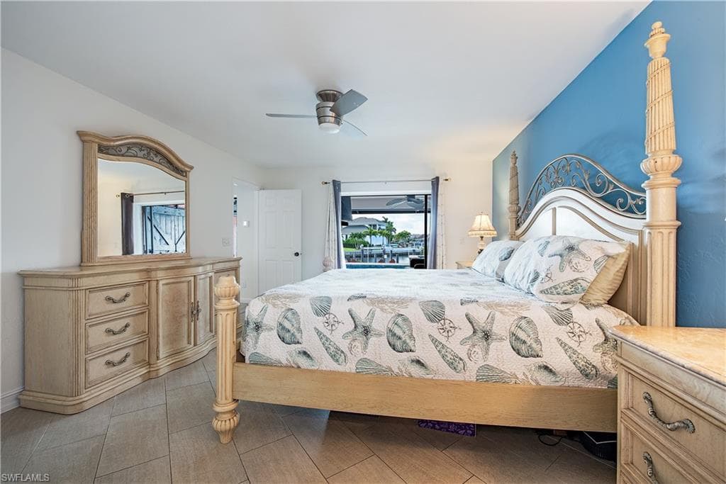 919 Joy Cir, Marco Island, FL 34145-16