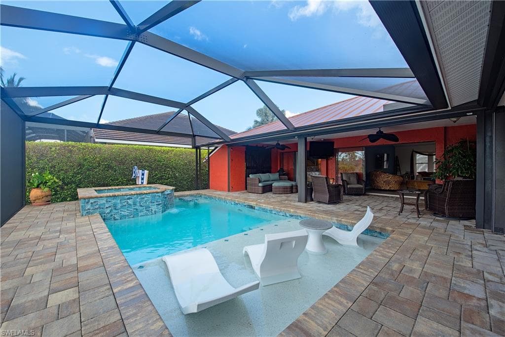 919 Joy Cir, Marco Island, FL 34145-4