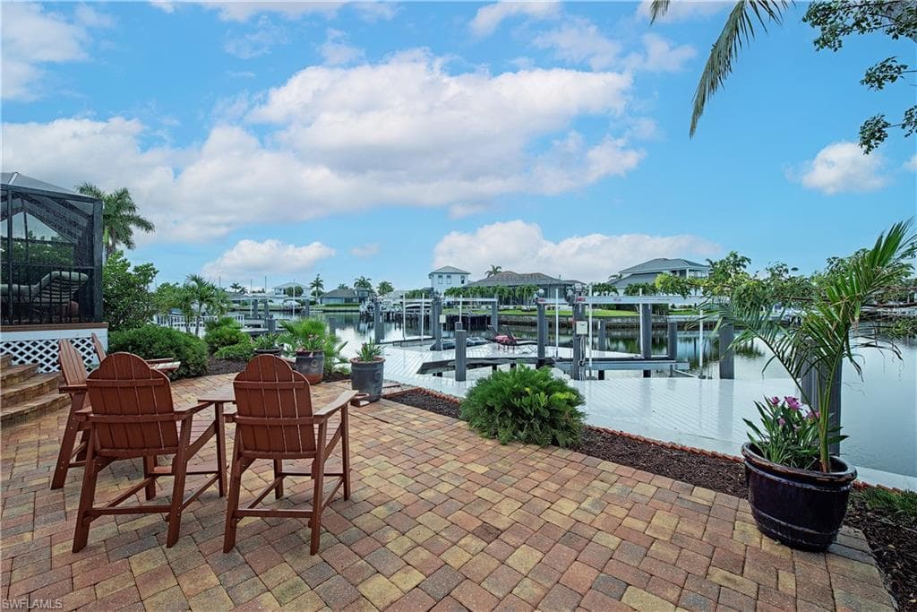 919 Joy Cir, Marco Island, FL 34145-6