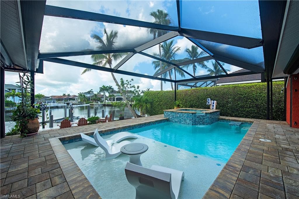 919 Joy Cir, Marco Island, FL 34145-8