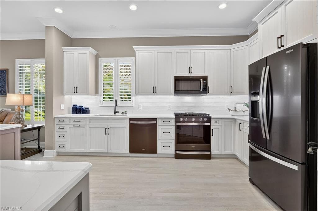 3202 Serenity Ct 202, Naples, FL 34114-13