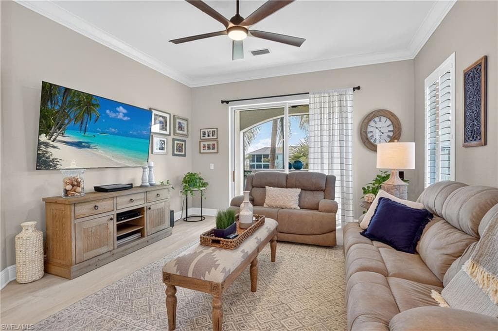 3202 Serenity Ct 202, Naples, FL 34114-15