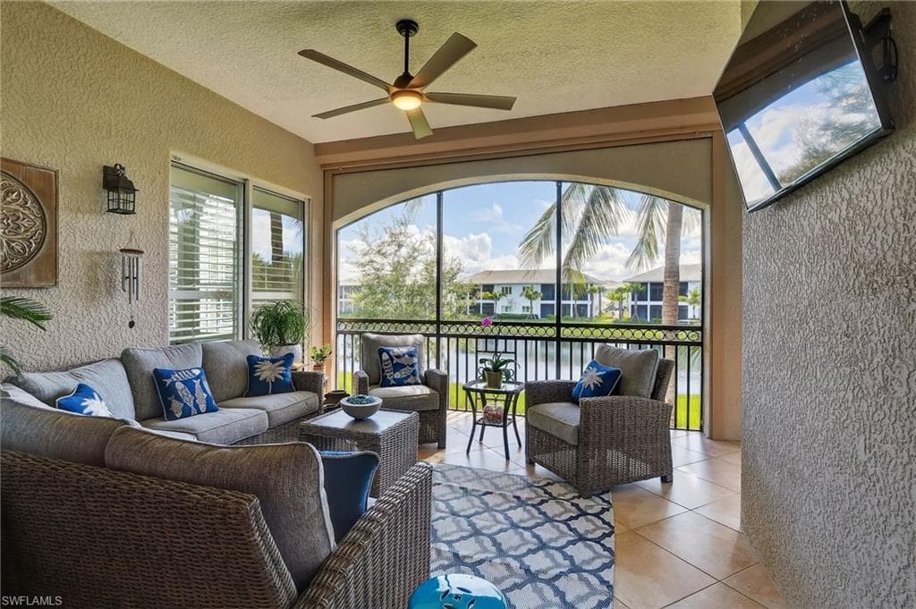 3202 Serenity Ct 202, Naples, FL 34114-17