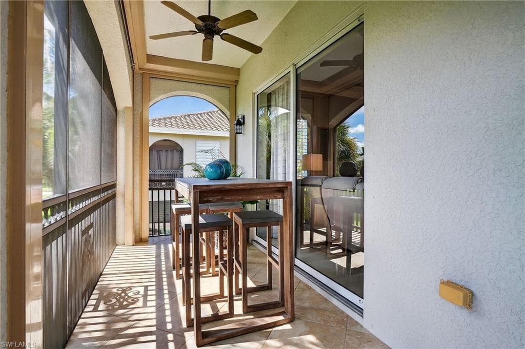 3202 Serenity Ct 202, Naples, FL 34114-19