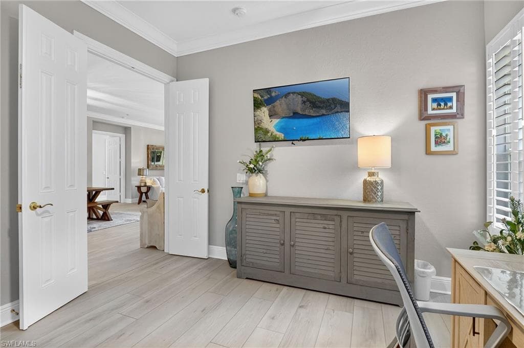 3202 Serenity Ct 202, Naples, FL 34114-28