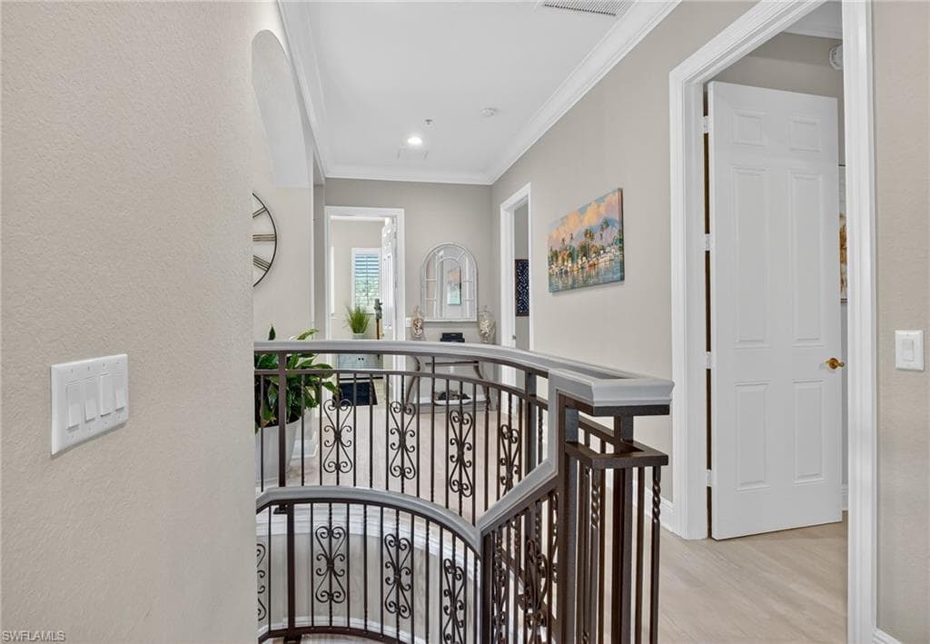 3202 Serenity Ct 202, Naples, FL 34114-29