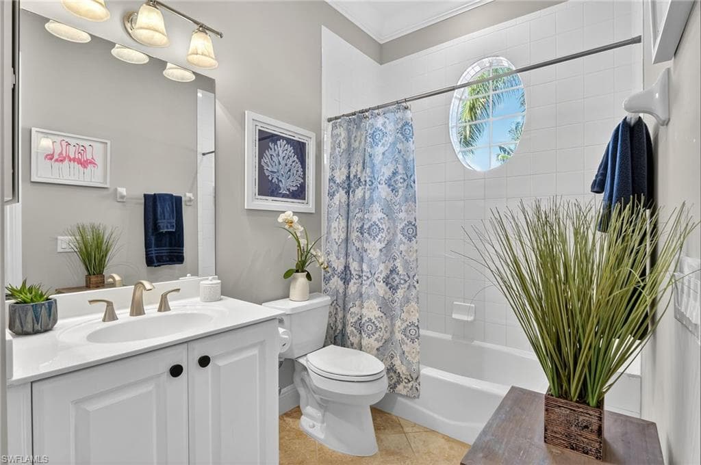 3202 Serenity Ct 202, Naples, FL 34114-33