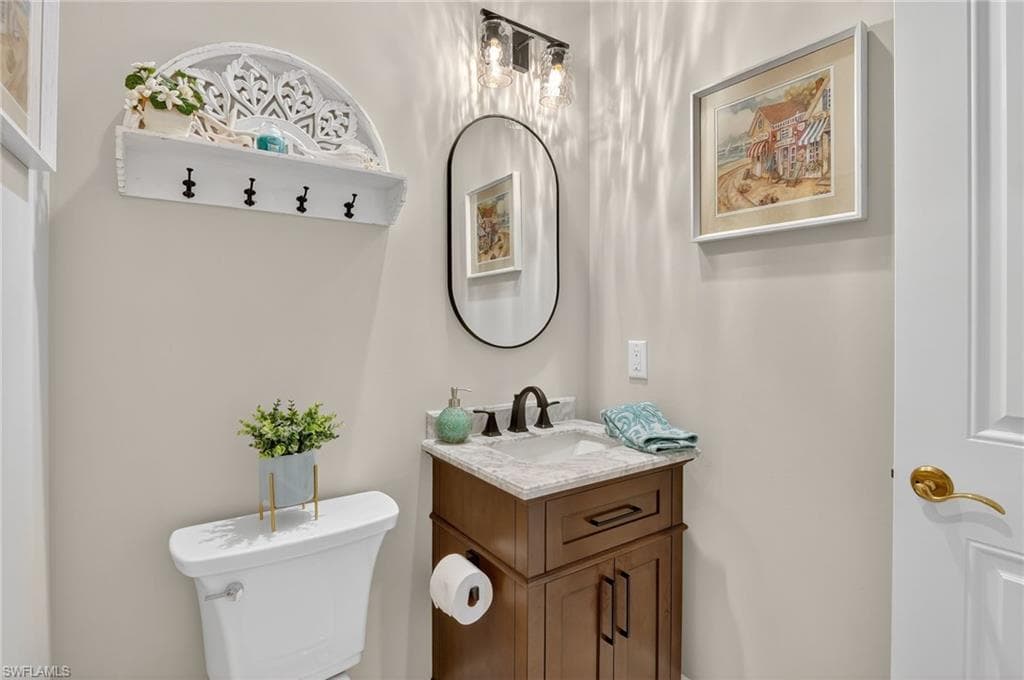 3202 Serenity Ct 202, Naples, FL 34114-38