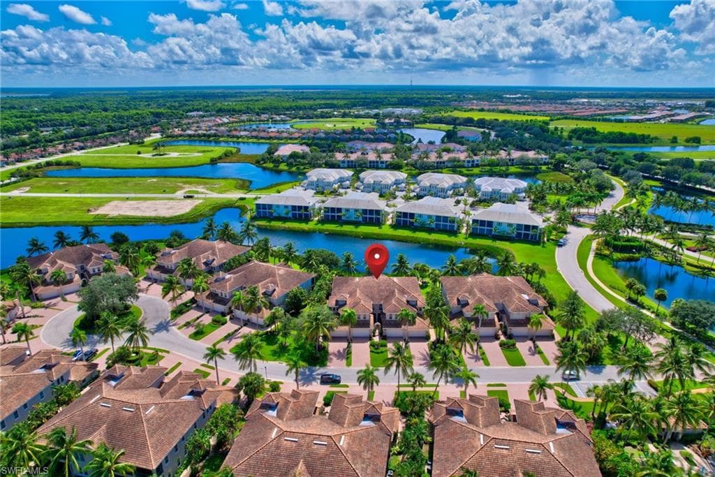 3202 Serenity Ct 202, Naples, FL 34114-44