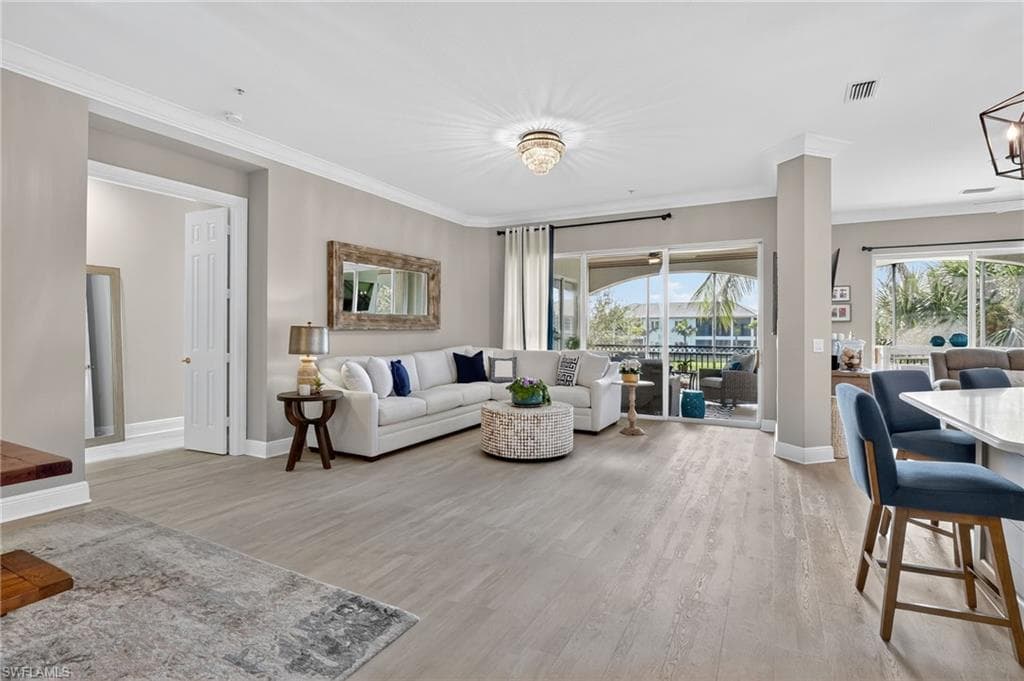 3202 Serenity Ct 202, Naples, FL 34114-6