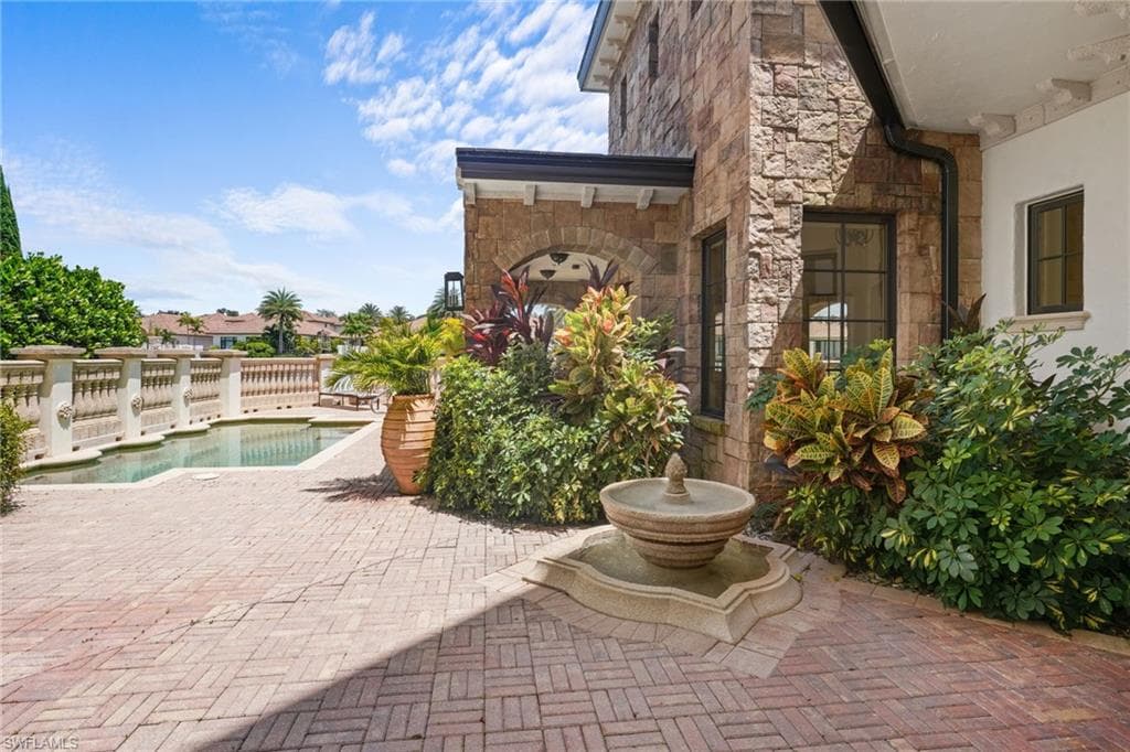 16653 Toscana Cir 701, Naples, FL 34110-37
