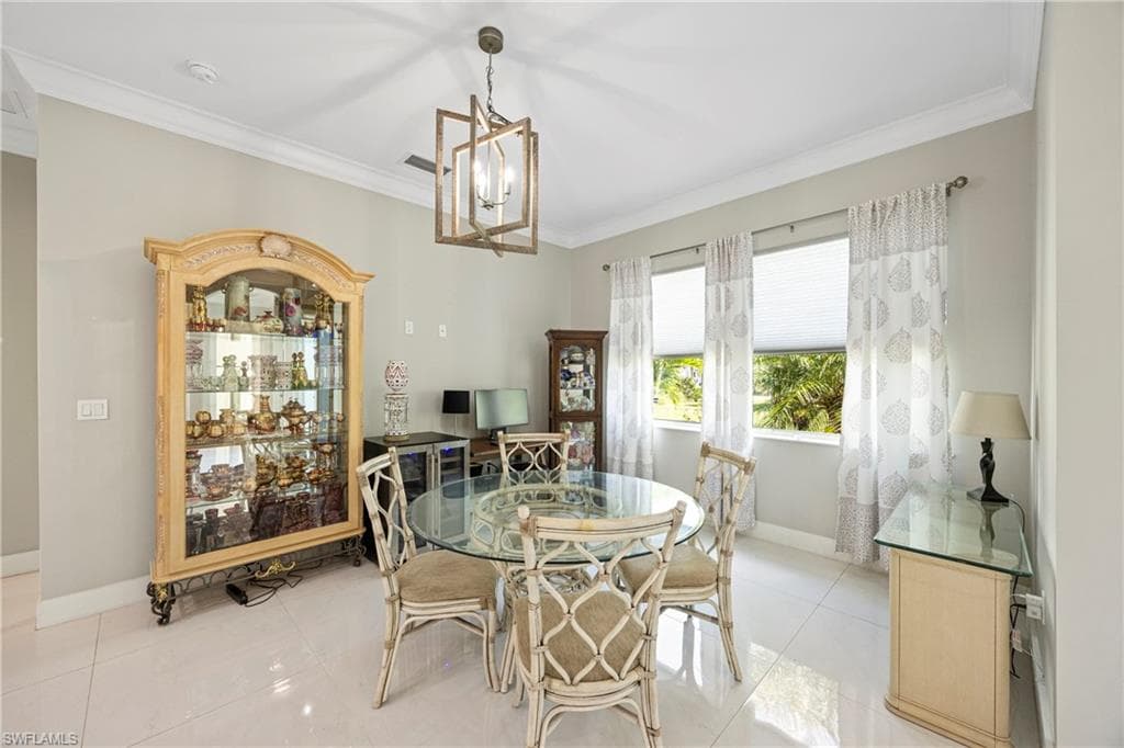 3291 41st Ave NE, Naples, FL 34120-9