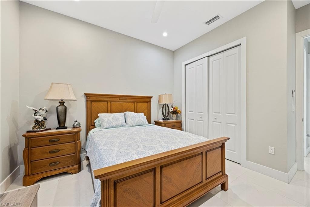 3291 41st Ave NE, Naples, FL 34120-28