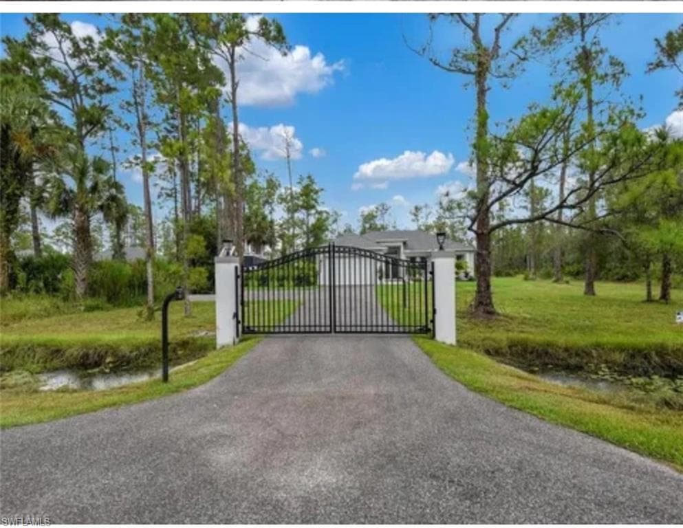 3291 41st Ave NE, Naples, FL 34120-4