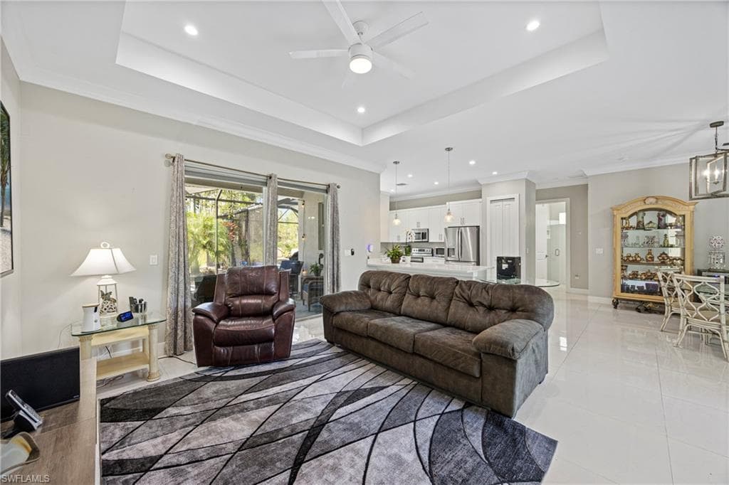 3291 41st Ave NE, Naples, FL 34120-7