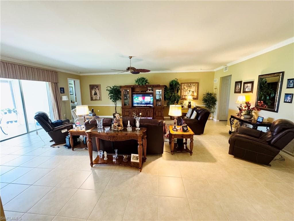 12038 Covent Garden Ct 704, Naples, FL 34120-7