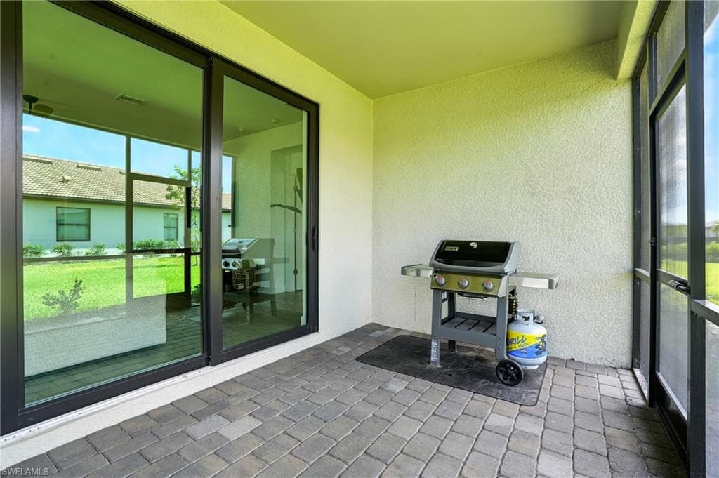 18514 Ives Dr, Estero, FL 33928-34