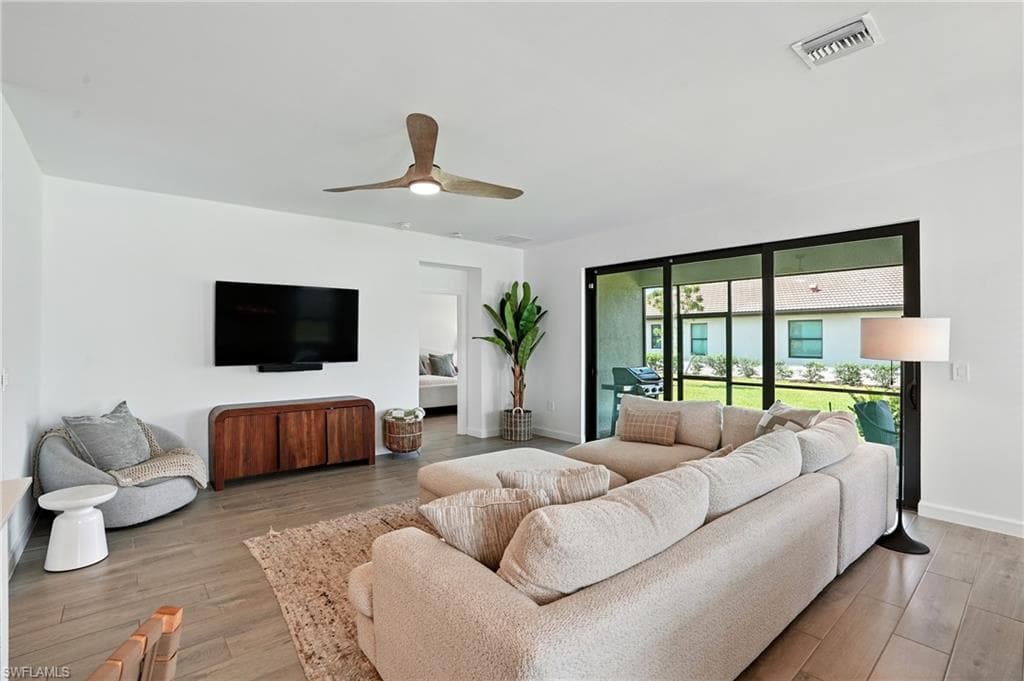 18514 Ives Dr, Estero, FL 33928-7