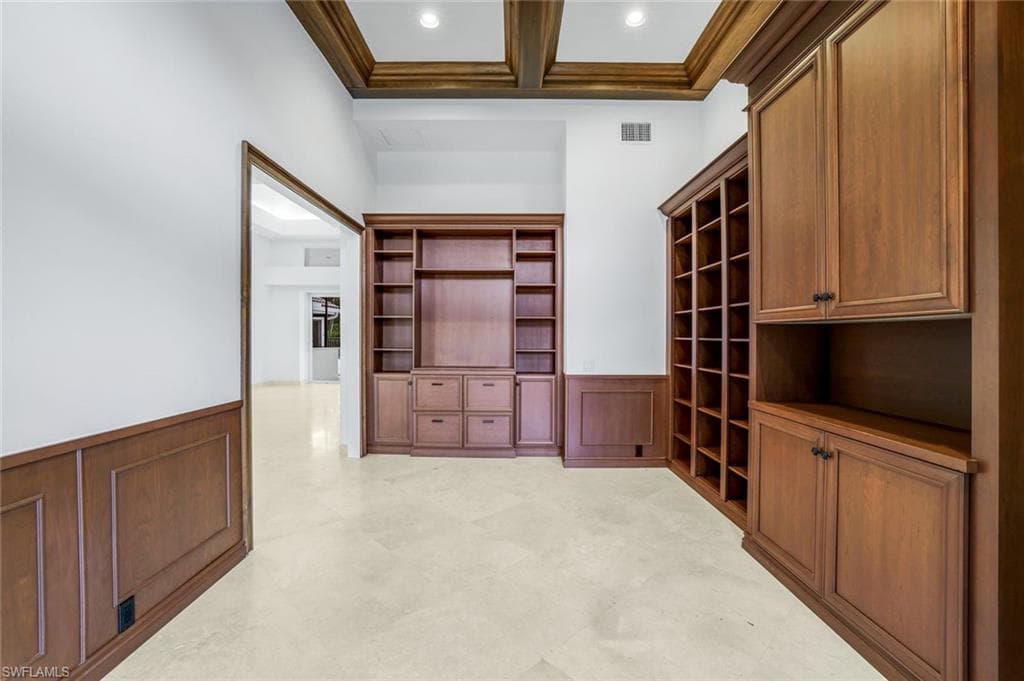 4502 Silver Fox Dr, Naples, FL 34119-10