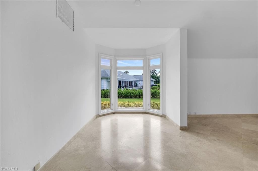 4502 Silver Fox Dr, Naples, FL 34119-12