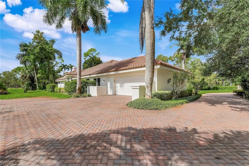 4502 Silver Fox Dr, Naples, FL 34119-36