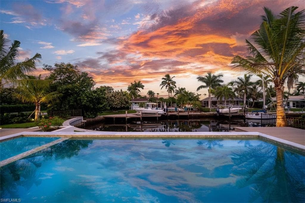 1645 Bonita Ct, Naples, FL 34102-35