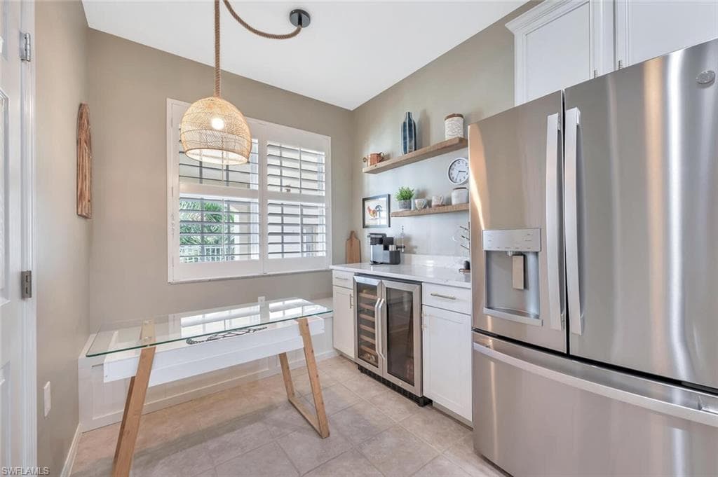 4833 Hampshire Ct 302, Naples, FL 34112-11